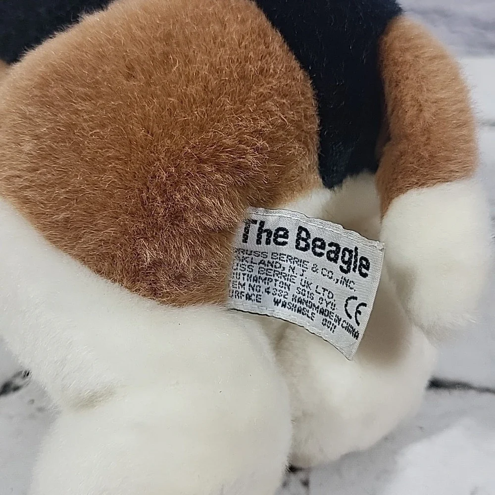 Vintage 80s Russ Berrie The Beagle‎ Puppy Dog Plush Beanbag Stuffed Animal